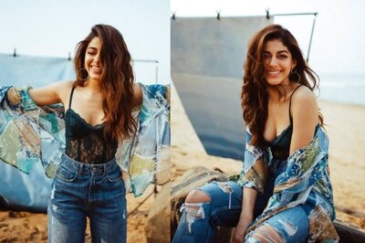 Alaya F Shares Her 'Happy Clicks on Beach'