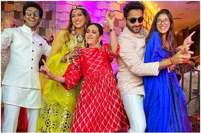 Karisma Kapoor Does a Happy Dance at Cousin Armaan Jain's Mehendi, Shares Pics of Pre-Wedding Functions