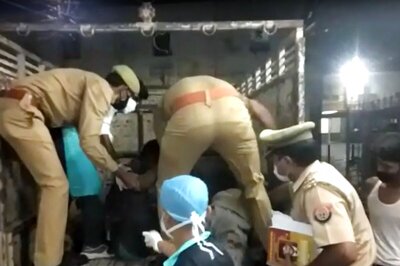 17 Killed, 4 Injured as Bus Turns Turtle After Colliding With Three-Wheeler in Kanpur; CM Orders Probe