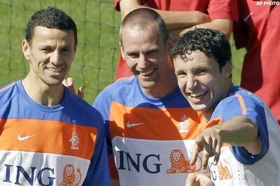 Netherlands aim to end Slovakian giant killing