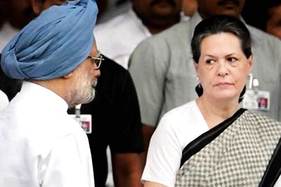AgustaWestland: SC to Hear PIL Seeking FIR Against Sonia, Manmohan