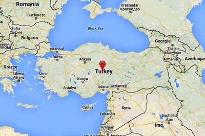 Suspected IS terrorist blows himself up, injuring 4 policemen in Turkey: reports