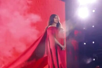 Aishwarya Rai Tackles Wardrobe Mishap Like a Queen at Paris Fashion Week, Watch Video