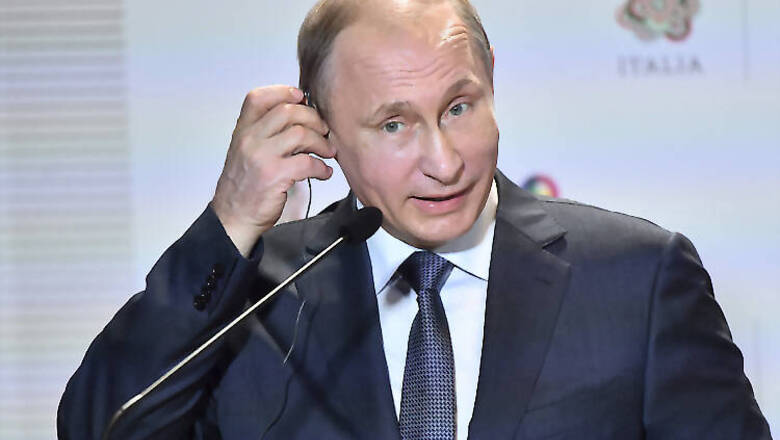 Yoga looks difficult that's why I have not tried it: Vladimir Putin