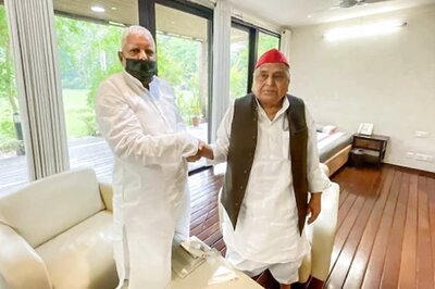 Lalu Yadav, Mulayam Singh Yadav Meet in Delhi Ahead of UP Assembly Election 2022