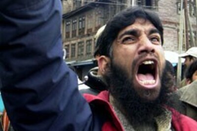 Srinagar shuts down against Israel