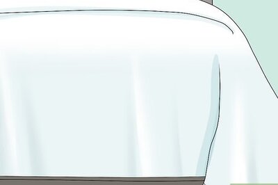 How to Decorate White Bedding