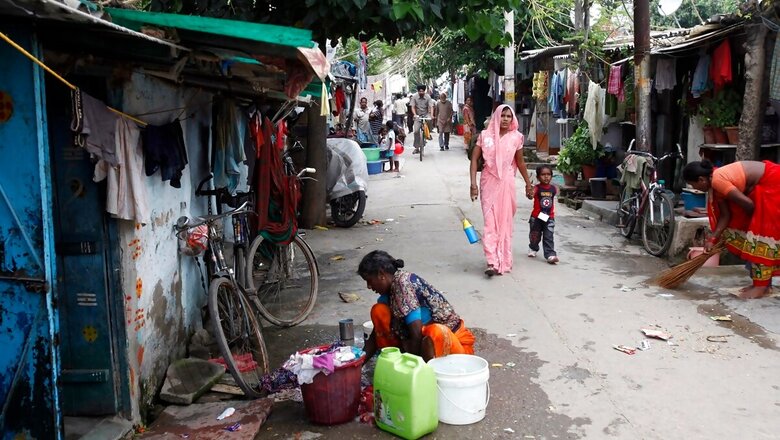 No Coercive Action Will Be Taken Against Slum Dwellers Along Rail Tracks in Delhi: Centre tells SC