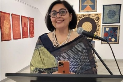Shelly Jyoti Unveils 'Indigo: The Blue Gold' Exhibition At South Asia Institute, Chicago