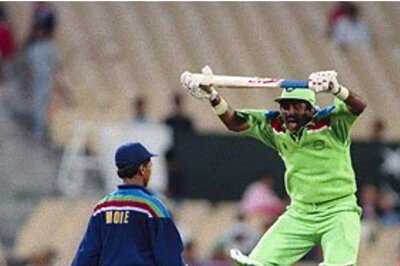 On This Day in 1992: Javed Miandad's Epic World Cup Banter with Kiran More | WATCH