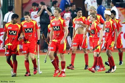 Mandeep double strike helps Rhinos beat Wizards