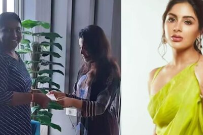 Actress Samyuktha Menon Donates Money To Help Wayanad Landlisdes Victims