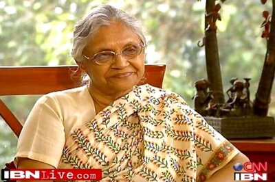 Sheila Dikshit sworn-in as Kerala Governor