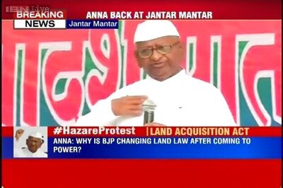 Live: Anna Hazare lashes out at government over Land Ordinance, calls it injustice to farmers