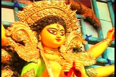Woman Cop Performs Rituals at Durga Puja After Dalits Fail to Find a Priest