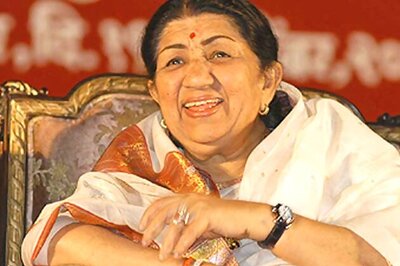 Lata Mangeshkar tweets support for Campa Cola residents