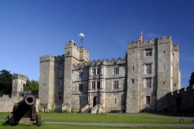 5 Haunted Castles, Forts Around the World With Gruesome Tales