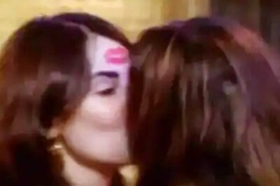 Lock Upp: Mandana Karimi, Saisha Shinde Lock Lips on Camera; Video of Their Steamy Kiss Goes Viral