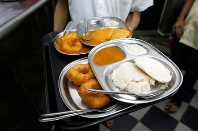 Idli Takes a Beating on Twitter After Being Called ‘Boring Thing’. But is Dosa Any ‘Batter’?