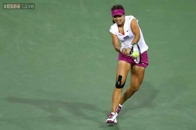 Li Na cruises past Wozniacki in Miami, enters semis