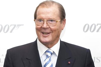 With An Arched Brow, Roger Moore Found Humor In Bond, Life