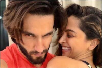Deepika Padukone's Restlessness Irks Ranveer Singh, Asks Her Not to Do 'Phat-phat'
