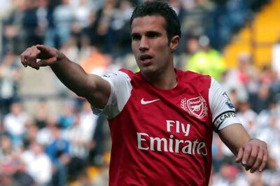 United bidding to buy Van Persie from Arsenal