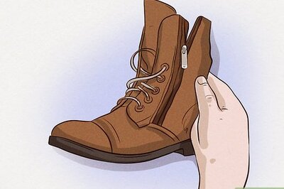 How to Stretch the Calves of Boots with Zippers