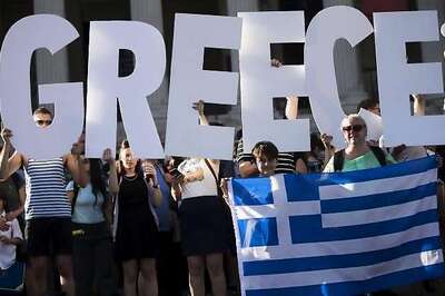 In last-ditch bid, EU urges Greeks to vote 'yes' to bailout