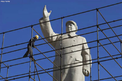 China red faced over substandard Mao statues