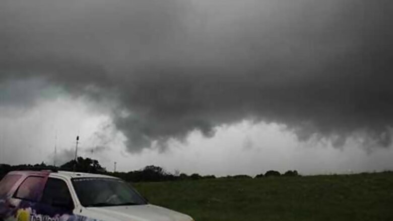 US: Five killed as tornadoes hit Oklahoma City again