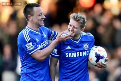 Schuerrle's treble gives Chelsea 3-1 win at Fulham