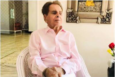 Dilip Kumar's Health is Improving, Says Saira Banu