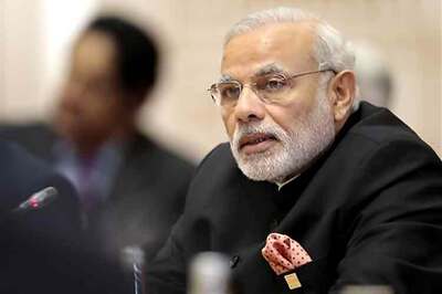 Modi senses defeat, shifts tactics on major land reform