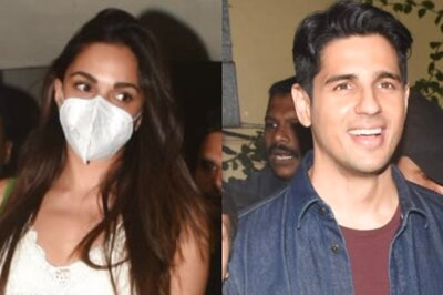 Kiara Advani Doubles Up As A Supportive GF as She Heads To Watch Sidharth Malhotra's Thank God