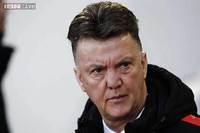 Manchester United system still giving Louis van Gaal a headache