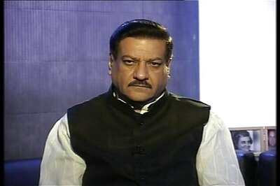 Prithviraj Chavan accuses Modi of being autocratic, questions 'silence'