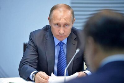 Putin Tells Russian Military to be Ready For Threats at Border