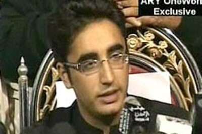 Yousuf Gillani tipped to become new Pak PM