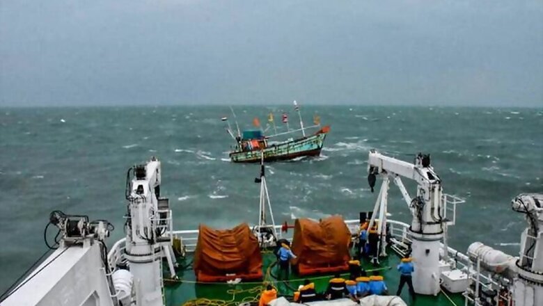 Indian Coast Guard Rescues 15 Stranded Fishermen from Bay of Bengal