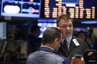 Global markets decline on deadlocked Italy election