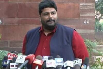 Jailbirds are a hit in Parliament House