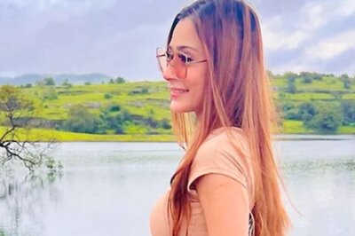 Sara Khan Returns To TV With A Bold Role In Chhathi Maiyya Ki Bitiya
