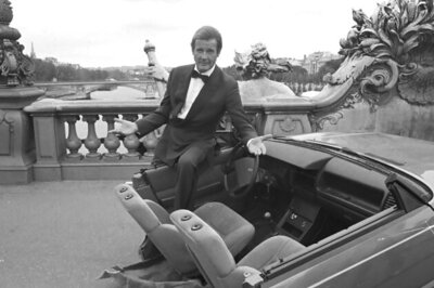 Roger Moore's love for tan led to skin cancer