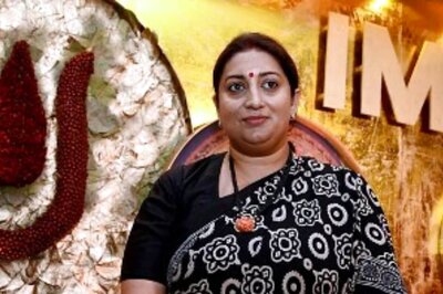 In Gujarati, Bangla, Marathi & Malayalam, Smriti Irani Welcomes Students From Ukraine | WATCH