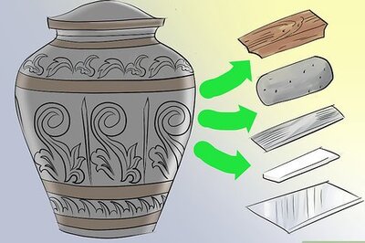 How to Buy an Urn