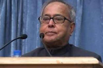Pranab Mukherjee performs PM's protocol duties