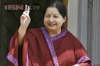 Jayalalithaa orders lifting of power cuts in Tamil Nadu from June 1