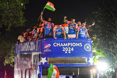 Fans Allege Breathing Issues, Fainting During Team India's T20 World Cup Victory Parade In Mumbai