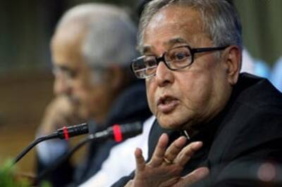 Pranab promises justice to Sikh riot victims